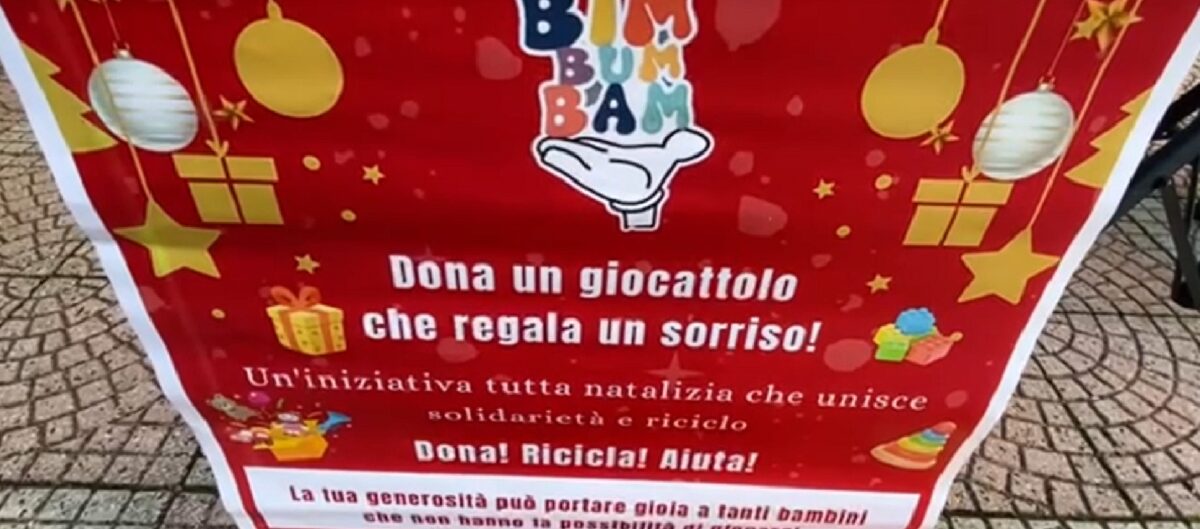 dona un giocattolo taurianova