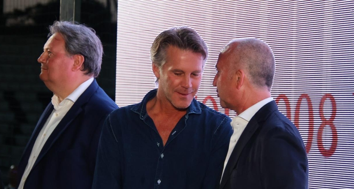 emanuele filiberto e sindaco torre annunziata