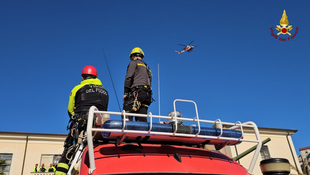 esercitazione terremoto vigili del fuoco