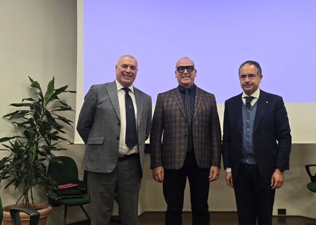 il dott.Enea Franza, il dott. Giuseppe Caristena, il Console Avv.Domenico Naccari