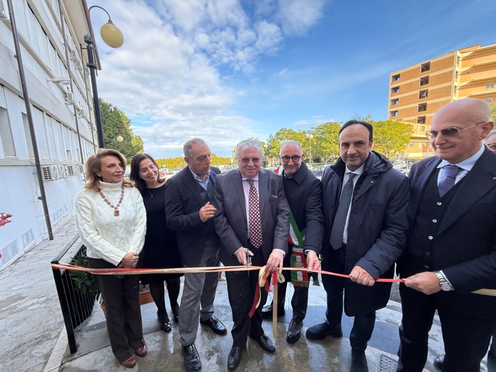 inaugurazione ospedale di comunità e hub a barcellona pozzo di gotto