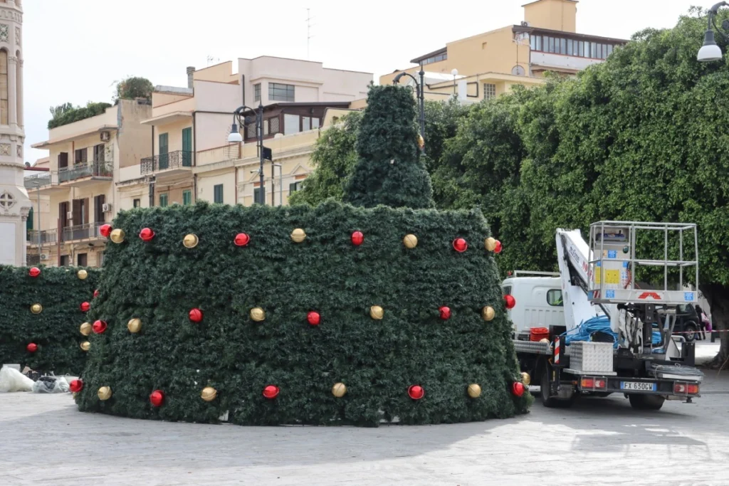 luminarie e albero di natale 2025 reggio calabria