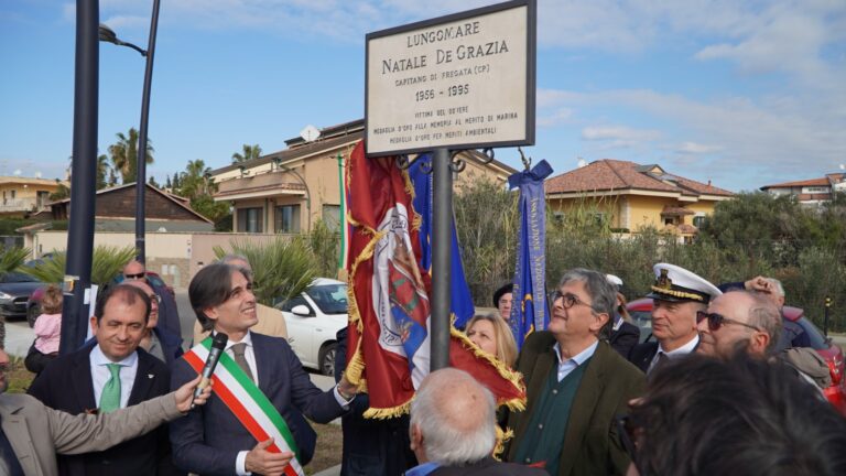 lungomare di Gallico dedicato a De Grazia