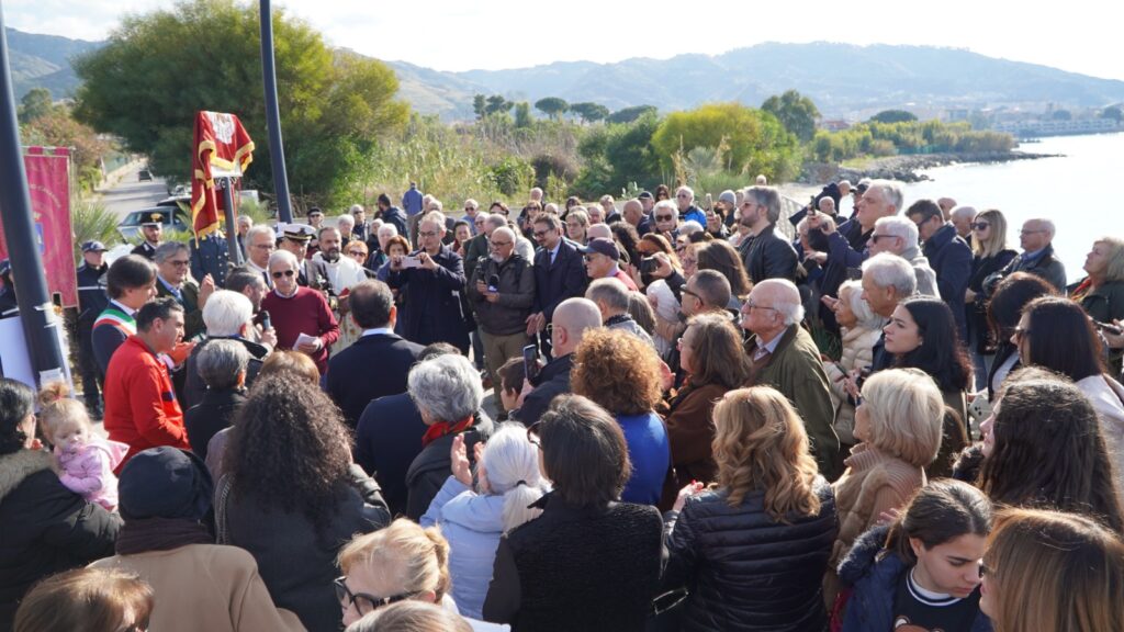 lungomare di Gallico dedicato a De Grazia