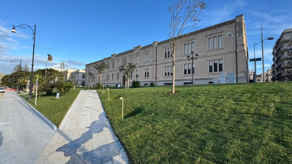 lungomare matteotti reggio calabria