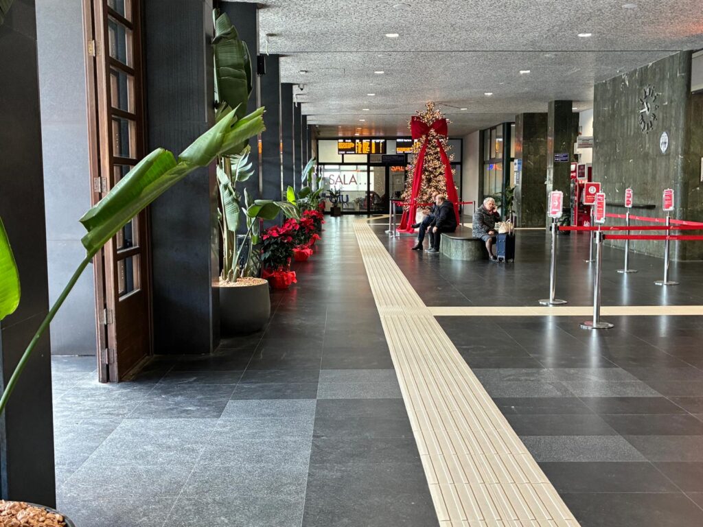 natale 2025 stazione centrale reggio calabria