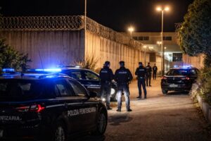 polizia penitenziaria notte