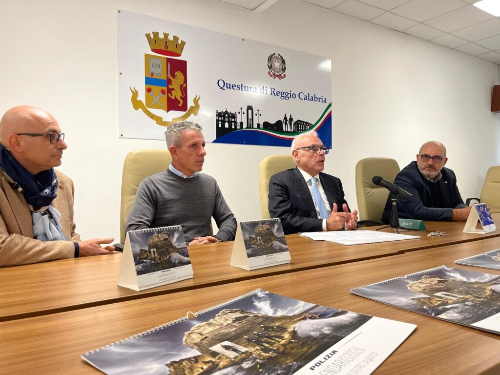 presentazione calendario polizia di stato