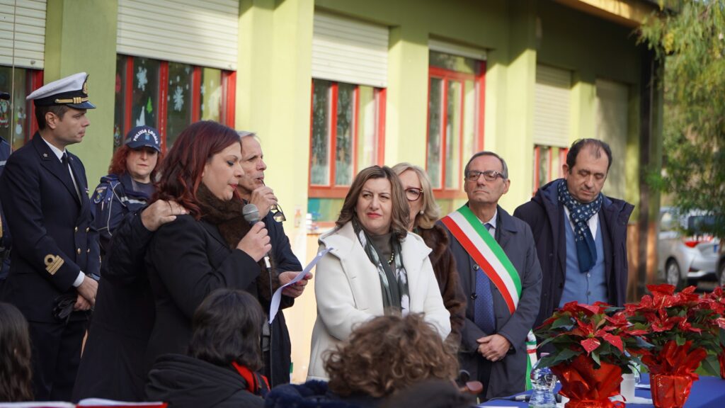 scuola intitolata a natale de grazia a gallico
