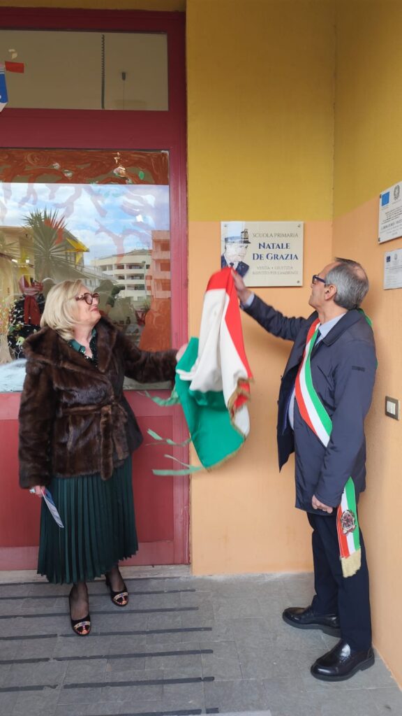 scuola intitolata a natale de grazia a gallico