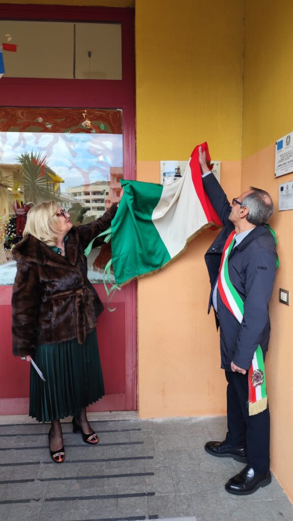 scuola intitolata a natale de grazia a gallico