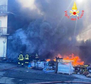 vigili del fuoco incendio