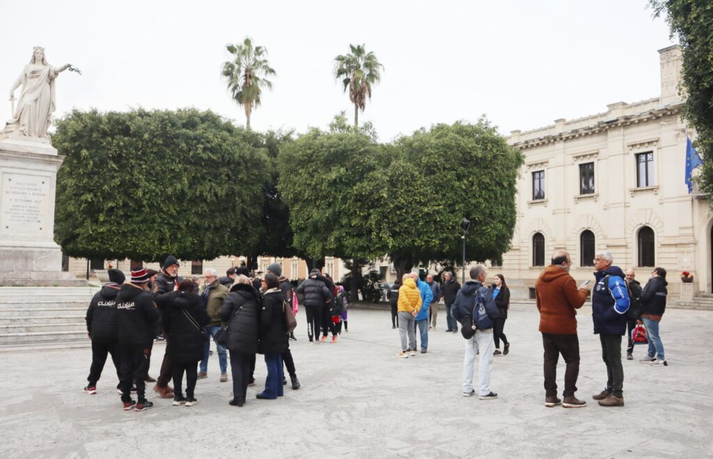 Bambini associazioni atletica reggine protesta Piazza Italia