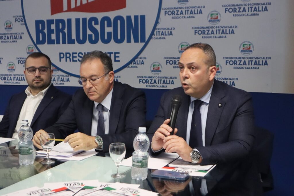 Comitato per il sì forza italia reggio calabria
