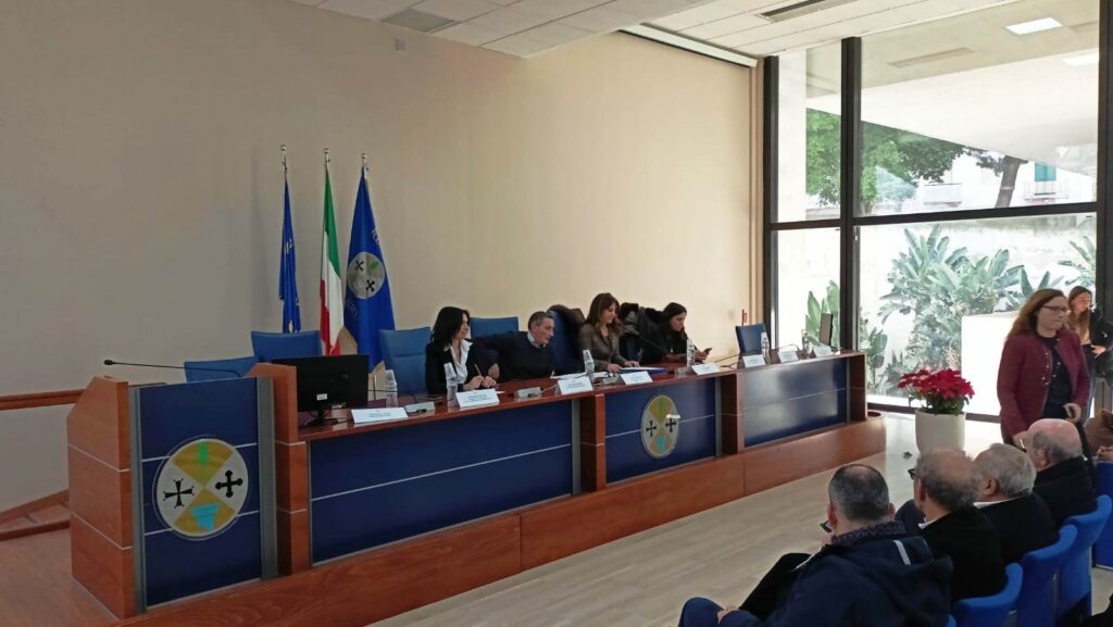 Consiglio straordinario aperto su trasferimento melissari carducci da feltre