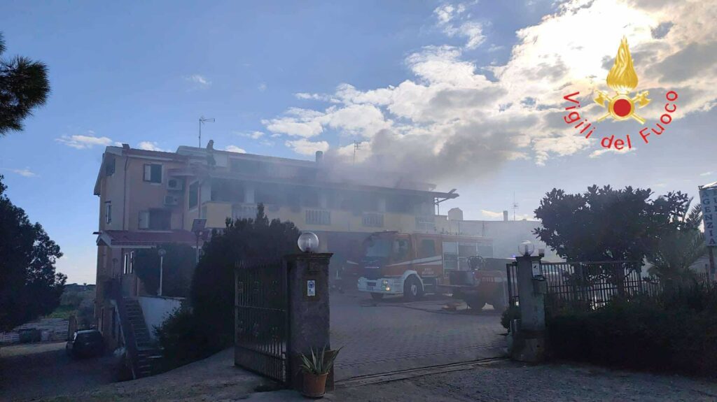 Incendio Sellia Marina