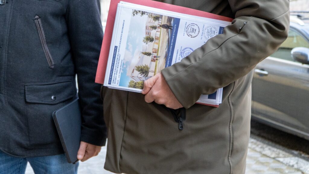 Lavori scuola Nostro Repaci Villa San Giovanni