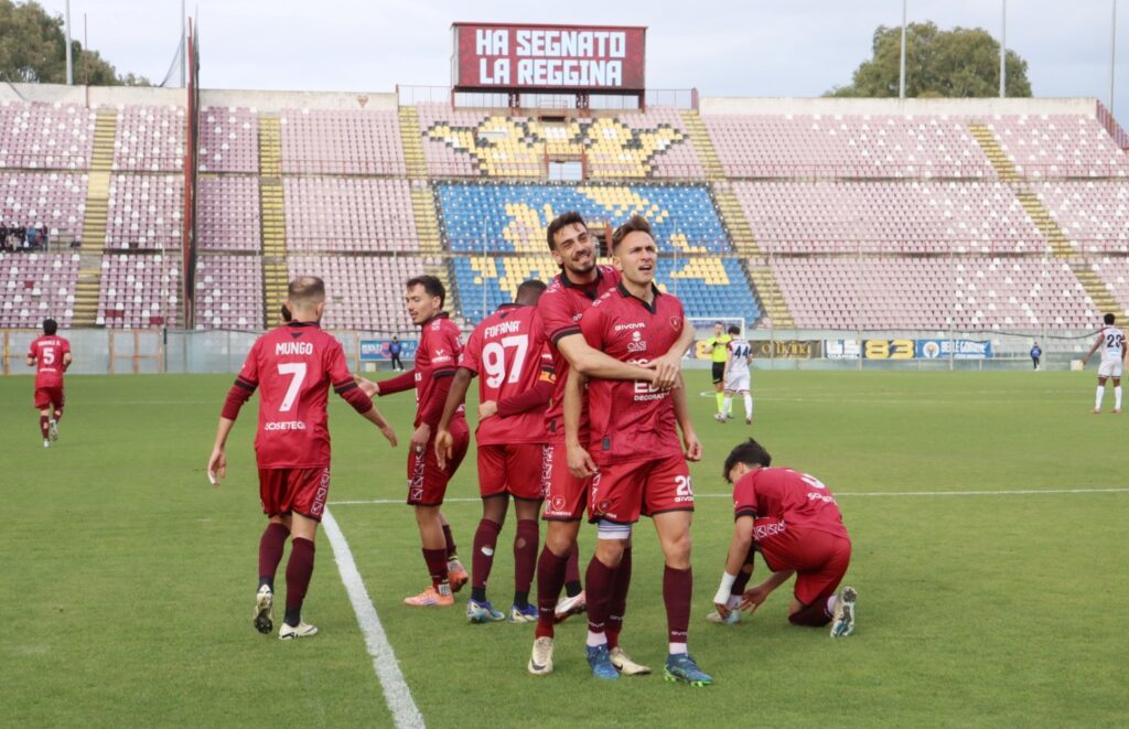 Reggina-Vibonese esultanza gol Edera