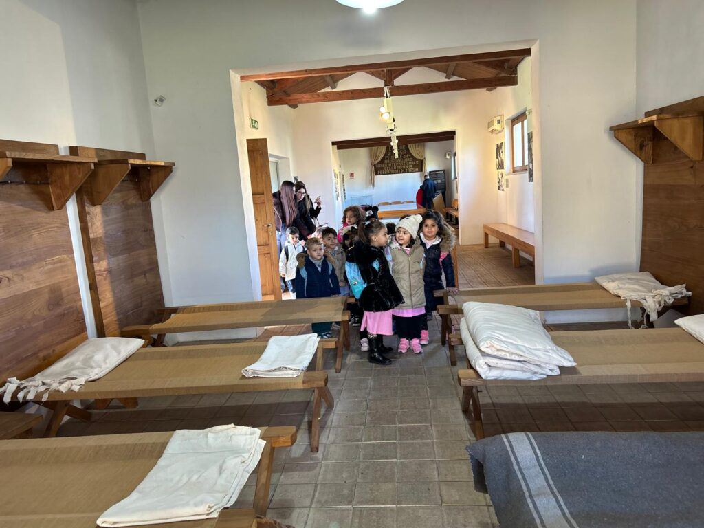 Scuola Magnolia campo concentramento Tarsia