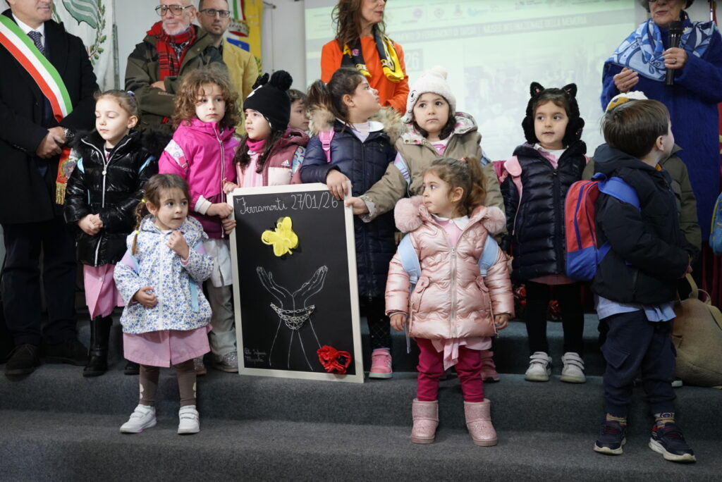 Scuola Magnolia campo concentramento Tarsia
