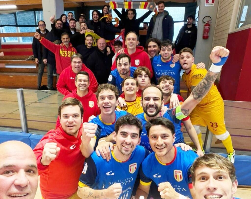 Selfie vittoria MESSINA FUTSAL