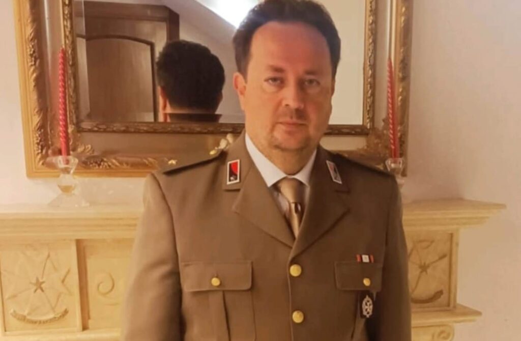 Sotto Tenente Commissario Enrico Tedesco