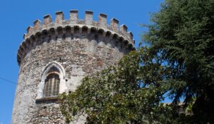 Torre Saracena Parco Quasimodo
