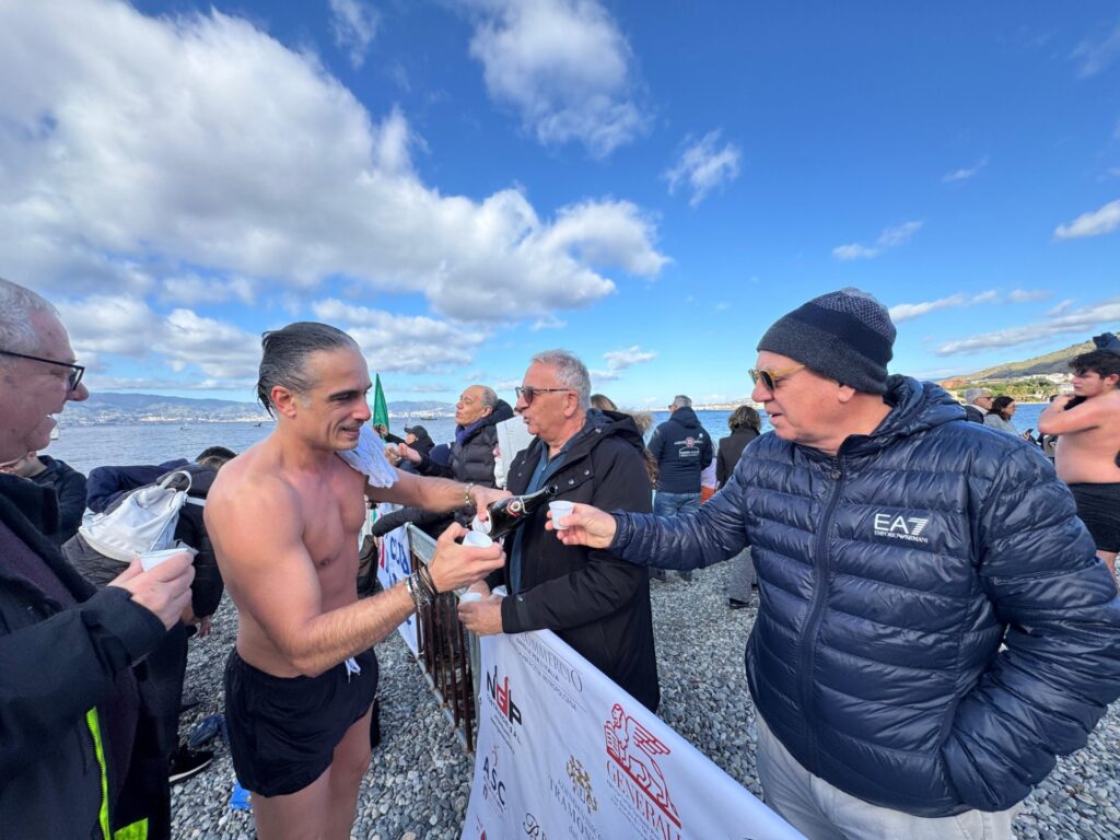 Tuffo Capodanno 2026 Falcomatà