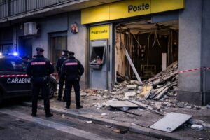 assalto bancomat Poste