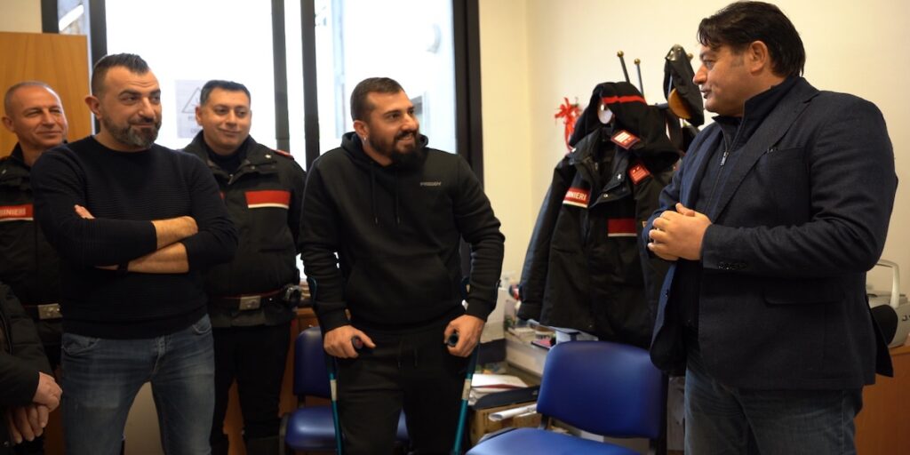 carabinieri aggrediti