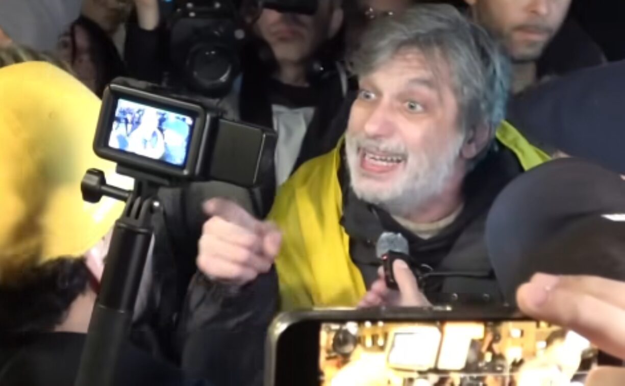 contestatore italiano cgil pro maduro