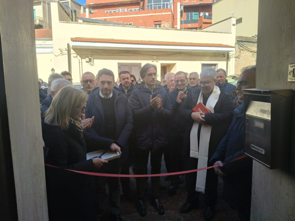inaugurazione circolo pd reggio campi