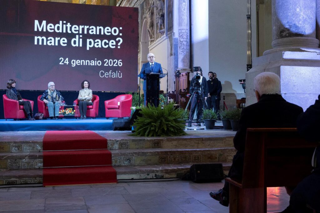 mattarella a cefalù