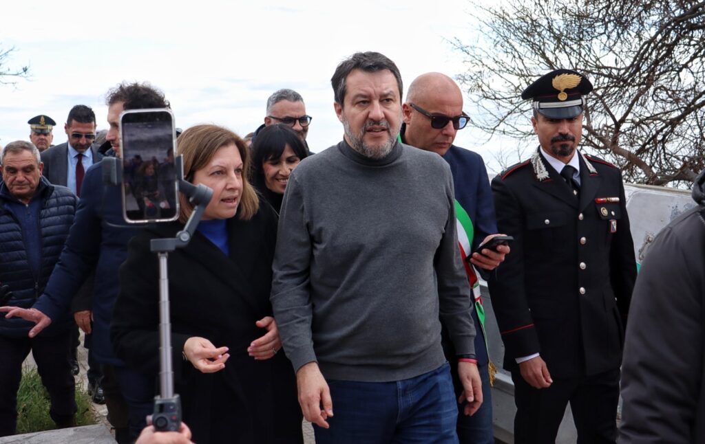 matteo salvini a melito porto salvo