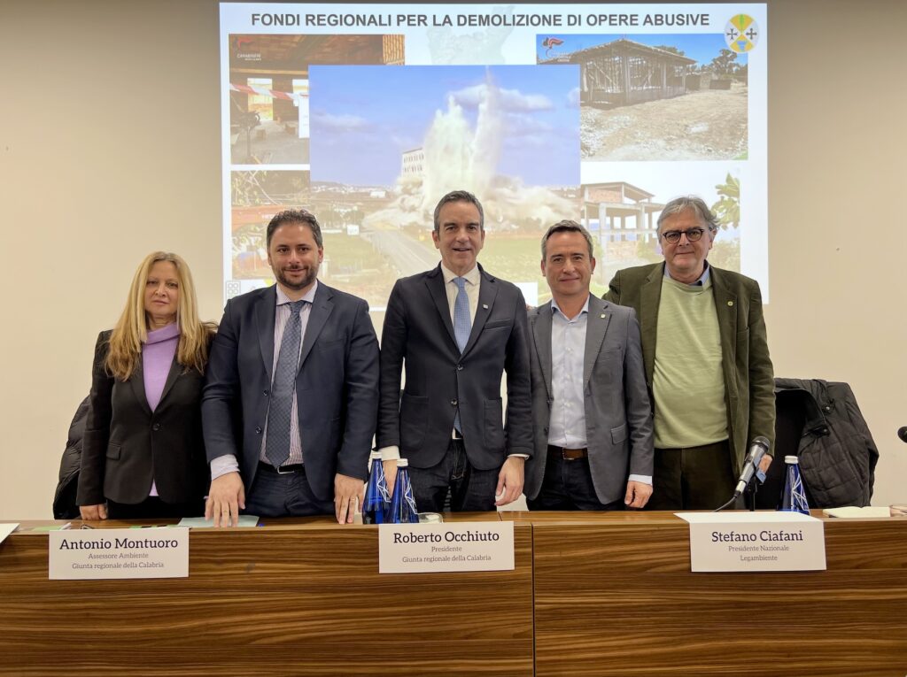 montuoro occhiuto ciafani dossier abusivismo in calabria