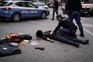 Uomo sparato polizia