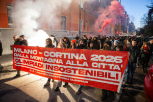 Centri sociali protesta Olimpiadi