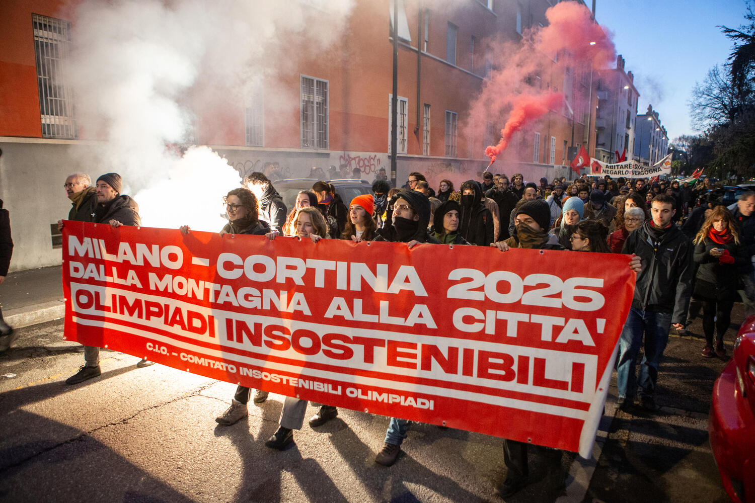 Centri sociali protesta Olimpiadi