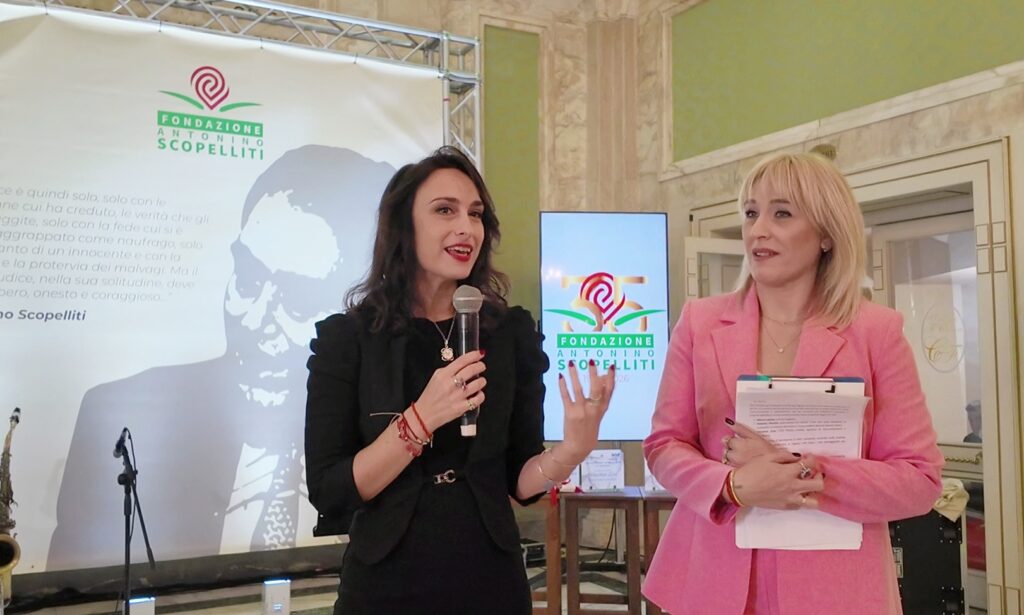 Cerimonia di consegna delle borse di studio Fondazione Scopelliti