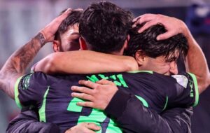 Esultanza Catanzaro vittoria a Pescara