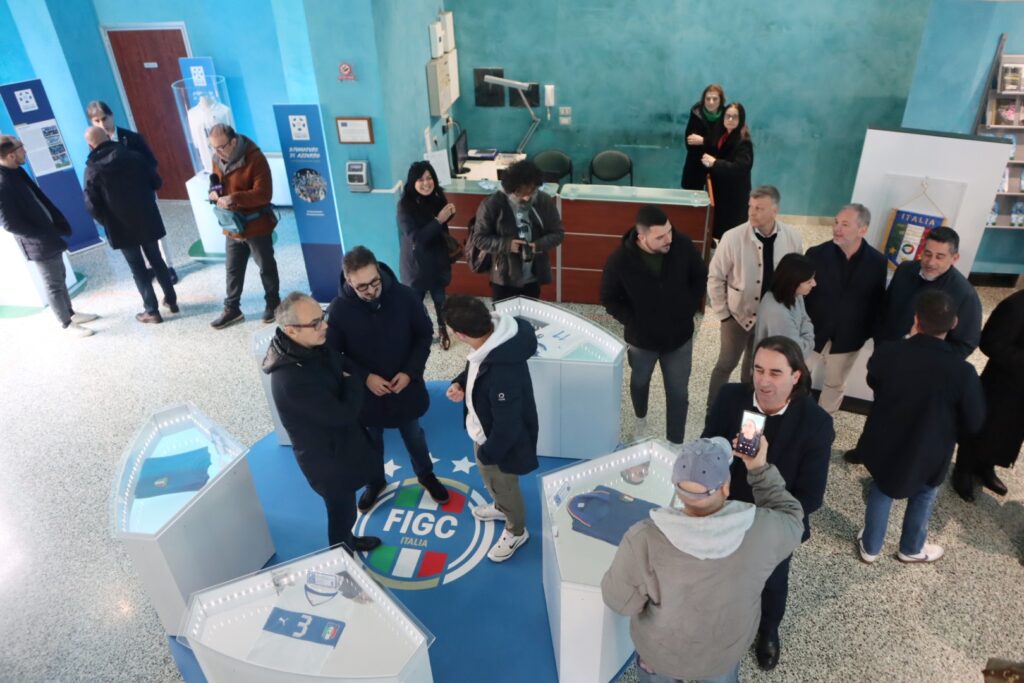 Mostra Sfumature di Azzurro