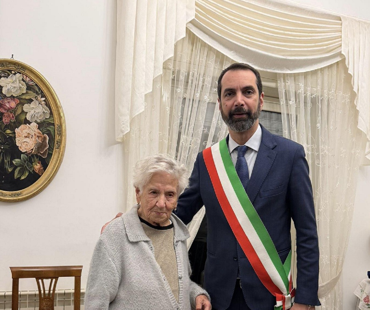 Nonna antonina 100 anni messina