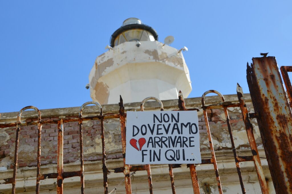 Raccolta rifiuti Faro si Capo Murro di Porco località Plemmirio