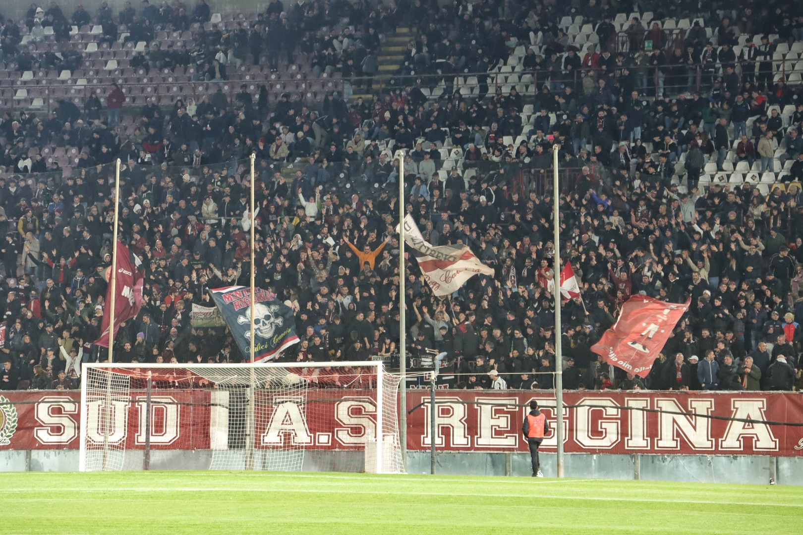 Reggina-Sancataldese curva sud reggina tifosi granillo