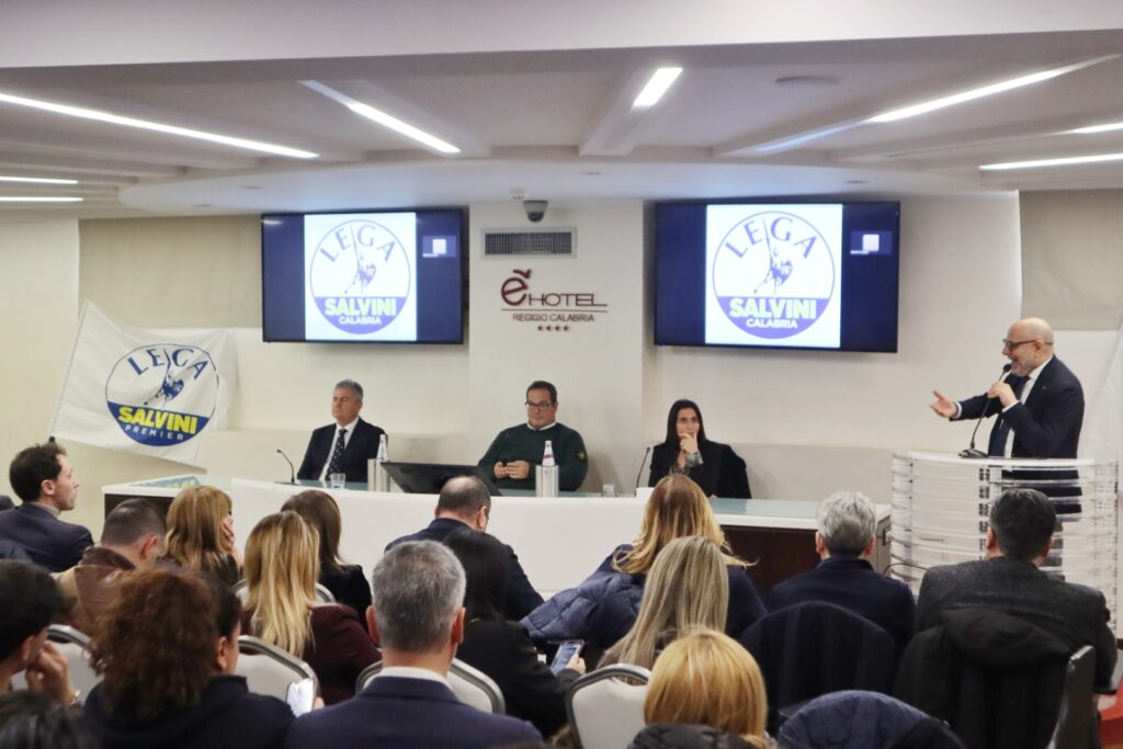 Riunione direttivo regionale lega in Calabria a Reggio