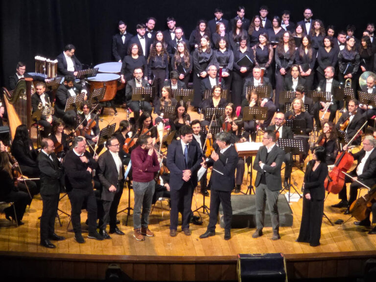 Lamezia, emozione al Teatro Grandinetti: intitolazione del Conservatorio a Saverio Arlia e presentazione dell’Inno ufficiale