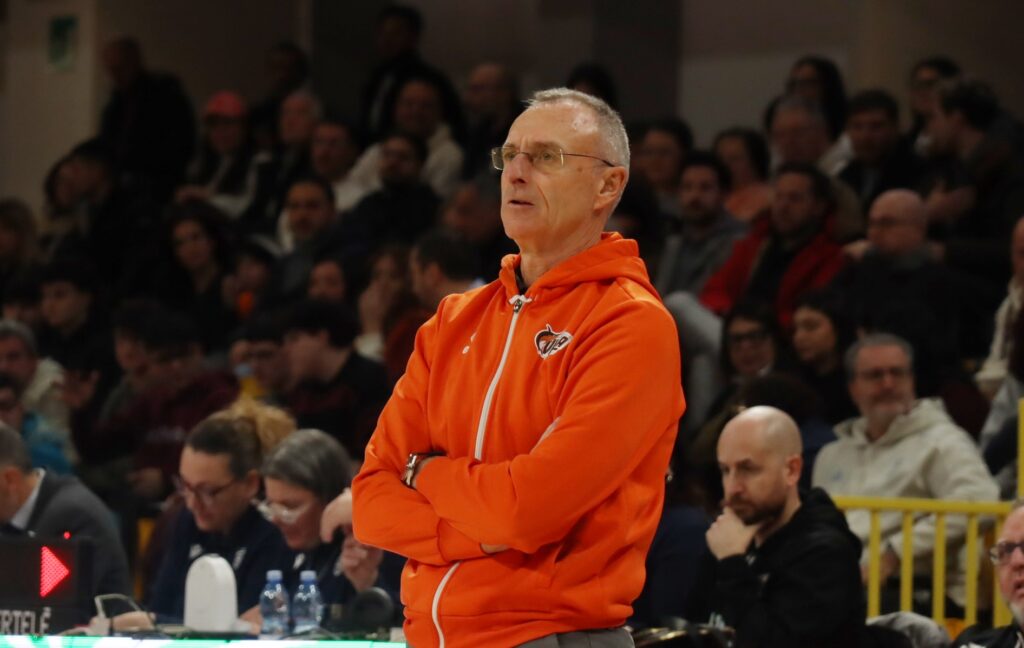 Coach Giulio Cadeo