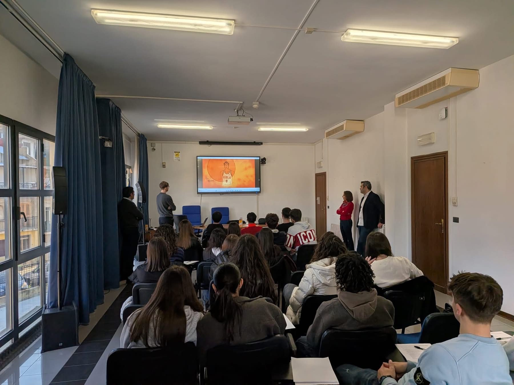 Viola Liceo Leonardo Da Vinci