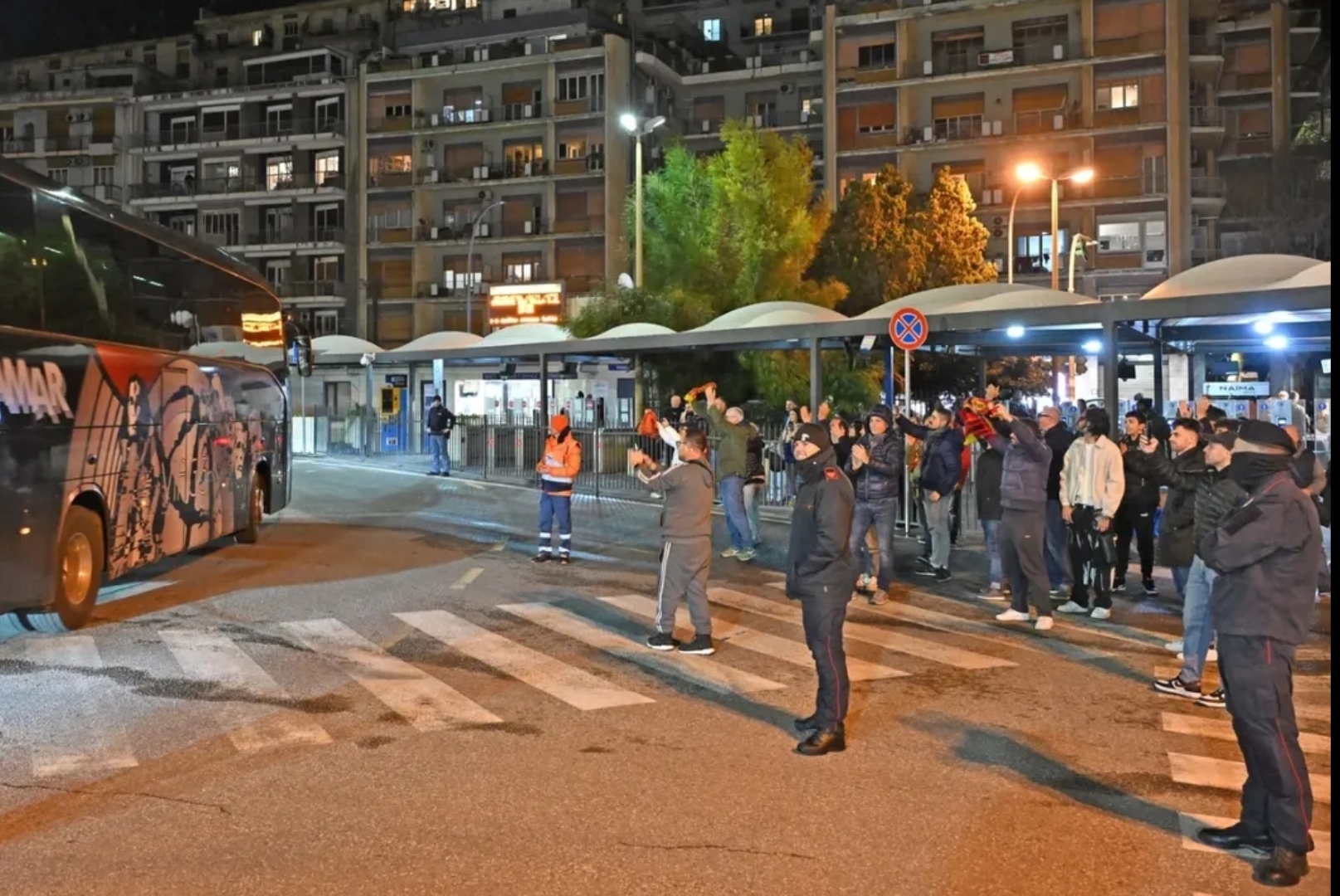 accoglienza tifosi Messina al rientro dal derby