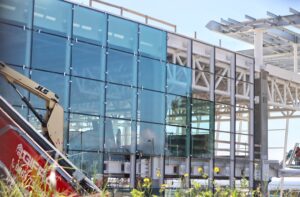 aerostazione aeroporto dello stretto
